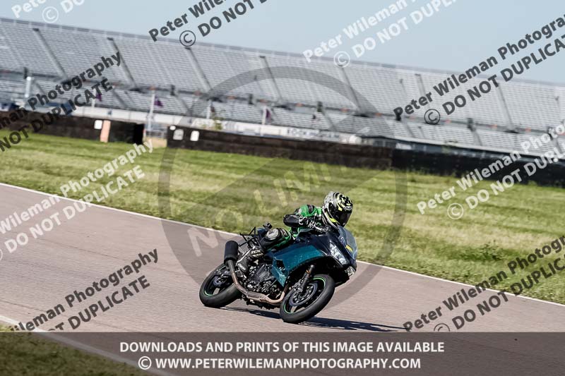 Rockingham no limits trackday;enduro digital images;event digital images;eventdigitalimages;no limits trackdays;peter wileman photography;racing digital images;rockingham raceway northamptonshire;rockingham trackday photographs;trackday digital images;trackday photos